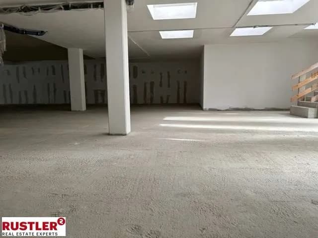 Gewerbeimmobilie mieten in Wien – 581 m², € 17 – Bild 5 von 6
