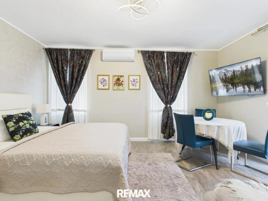 7-Zimmer-Haus kaufen in Gänserndorf – 220 m², € 649.000 – Bild 8 von 24