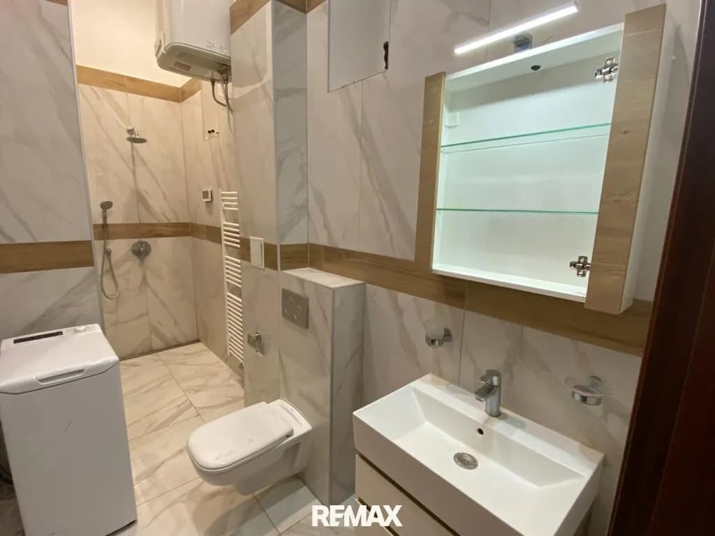 6-Zimmer-Wohnung mieten in Wien – 175 m², € 3.182 – Bild 8 von 12