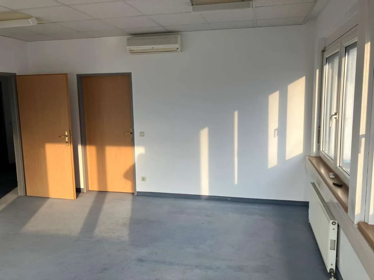 Gewerbeimmobilie mieten in Mödling – 268 m², € 3.377 – Bild 9 von 9