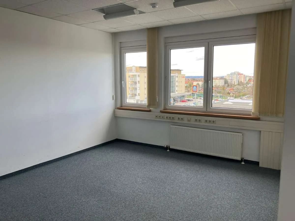 Gewerbeimmobilie mieten in Mödling – 87 m², € 1.102 – Bild 2 von 13