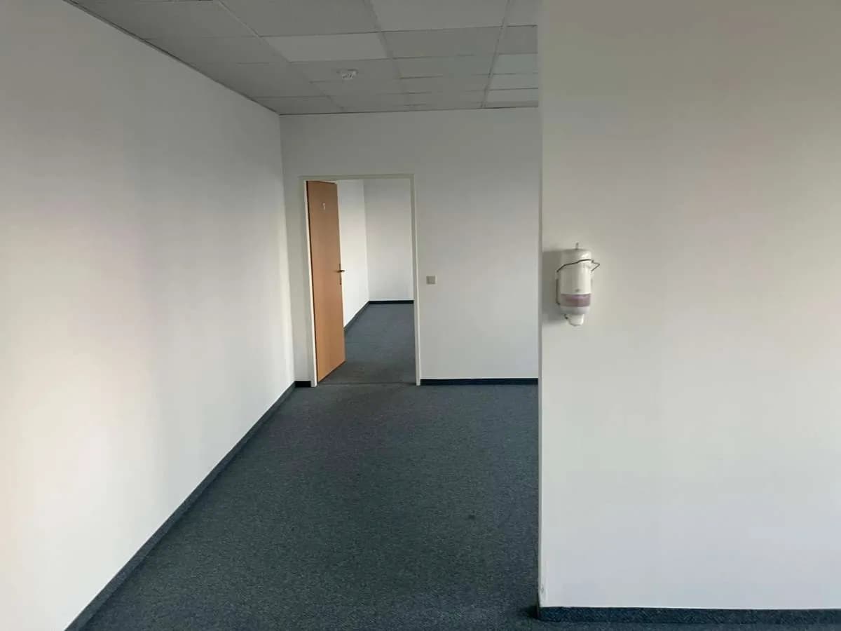 Gewerbeimmobilie mieten in Mödling – 87 m², € 1.102 – Bild 3 von 13