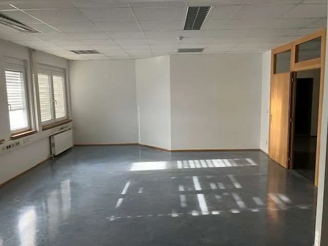 Gewerbeimmobilie mieten in Mödling – 200 m², € 2.515 – Bild 2 von 21