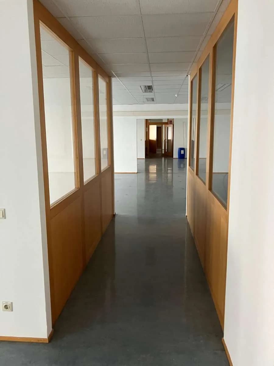 Gewerbeimmobilie mieten in Mödling – 200 m², € 2.515 – Bild 19 von 21