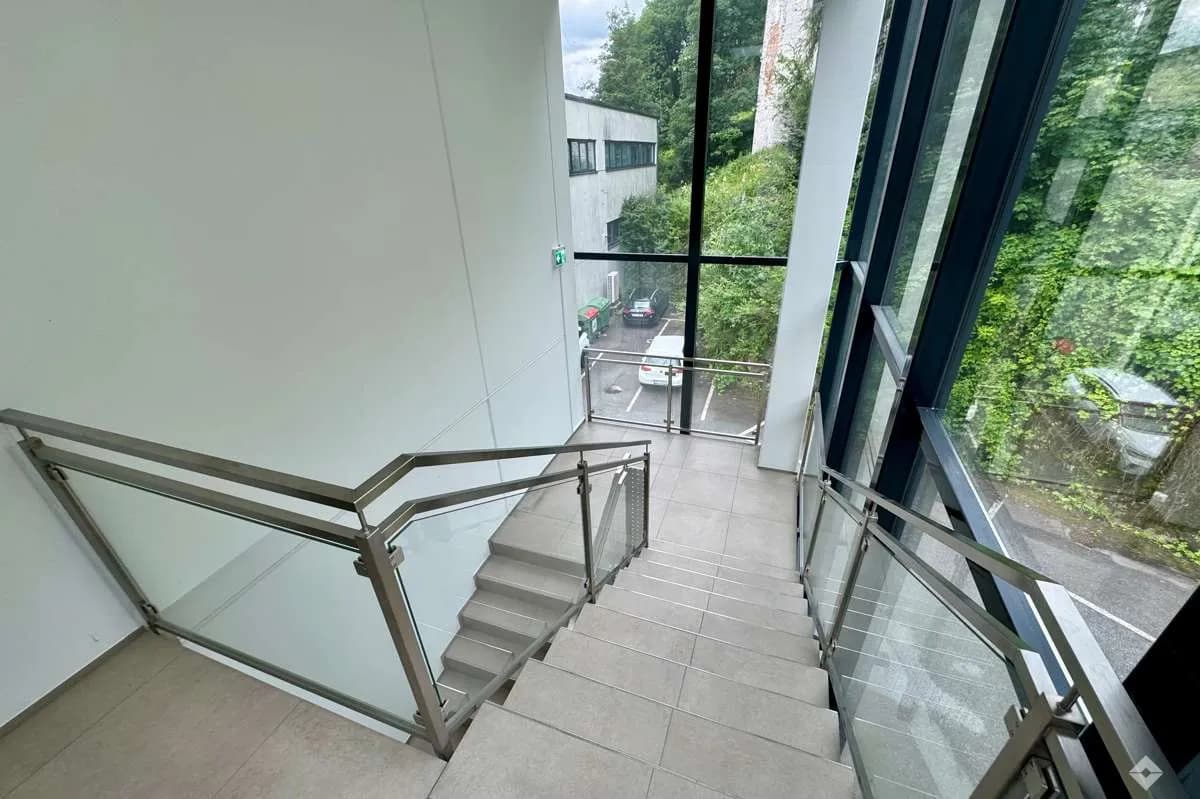 Gewerbeimmobilie mieten in Hallein – 181 m², € 2.078 – Bild 6 von 7