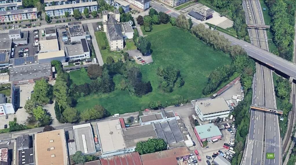 Gewerbeimmobilie mieten in Linz – 5 000 m², € 9 – Bild 2 von 4