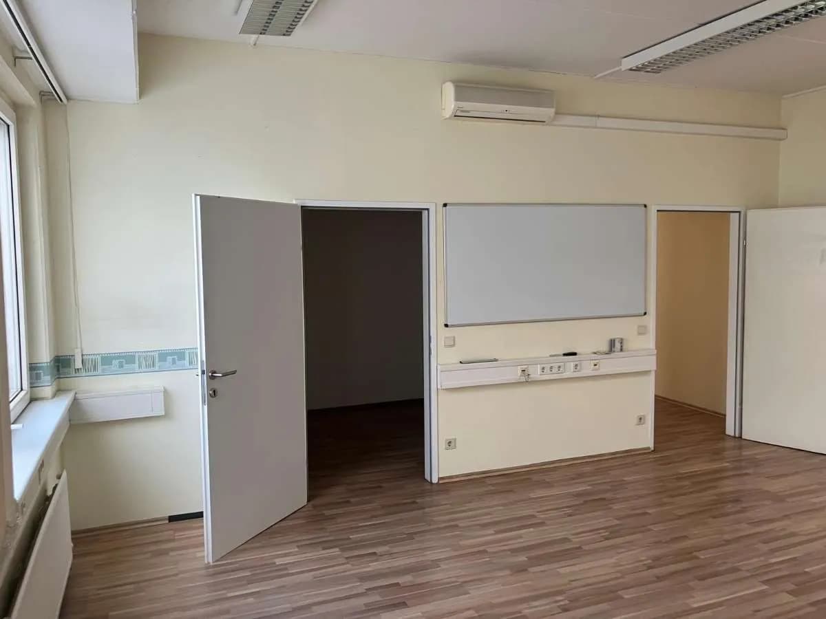 Gewerbeimmobilie mieten in Mödling – 113 m², € 1.422 – Bild 13 von 13