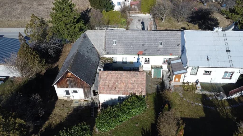 8-Zimmer-Haus kaufen in Neunkirchen – 174 m², € 279.000 – Bild 4 von 35