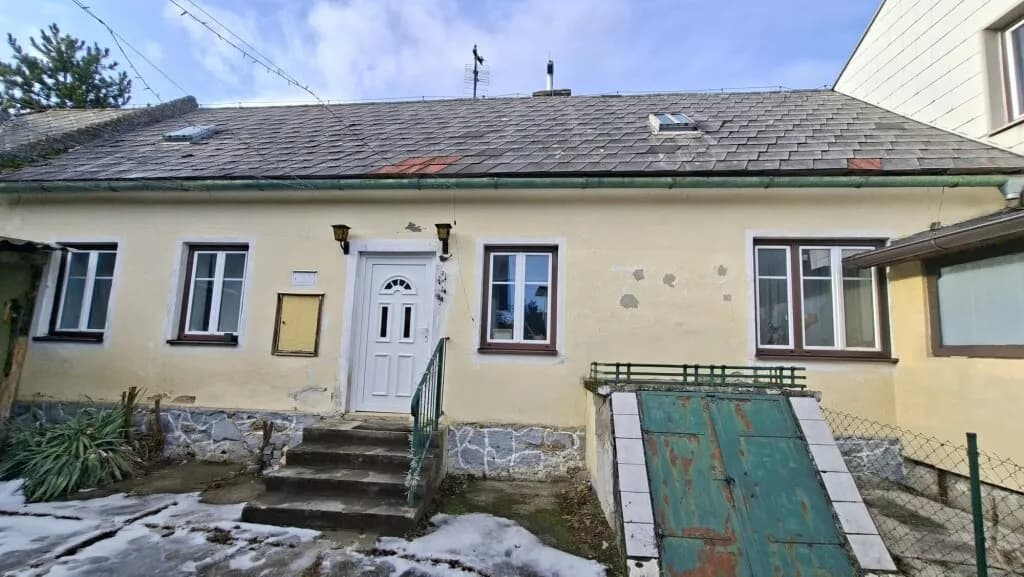 8-Zimmer-Haus kaufen in Neunkirchen – 174 m², € 279.000 – Bild 7 von 35