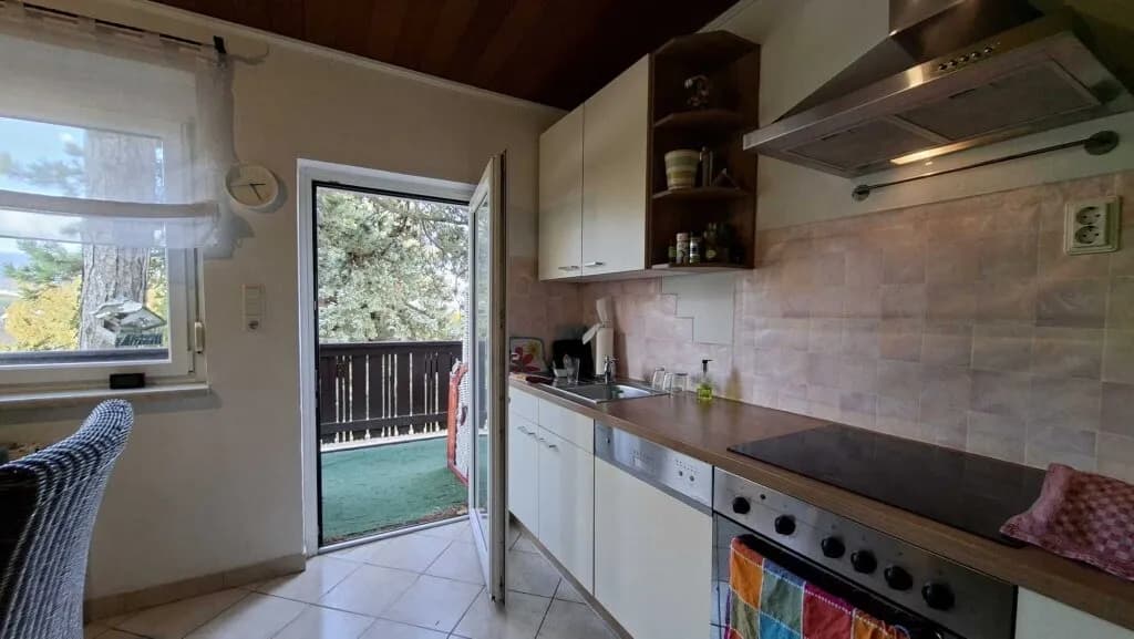 8-Zimmer-Haus kaufen in Neunkirchen – 174 m², € 279.000 – Bild 10 von 35