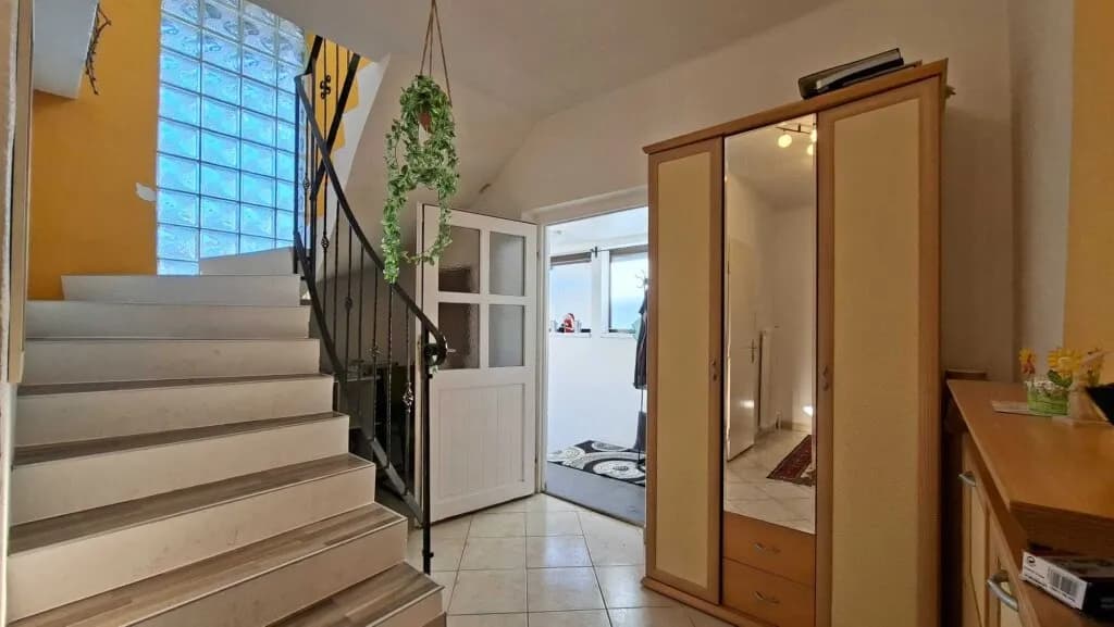 8-Zimmer-Haus kaufen in Neunkirchen – 174 m², € 279.000 – Bild 14 von 35