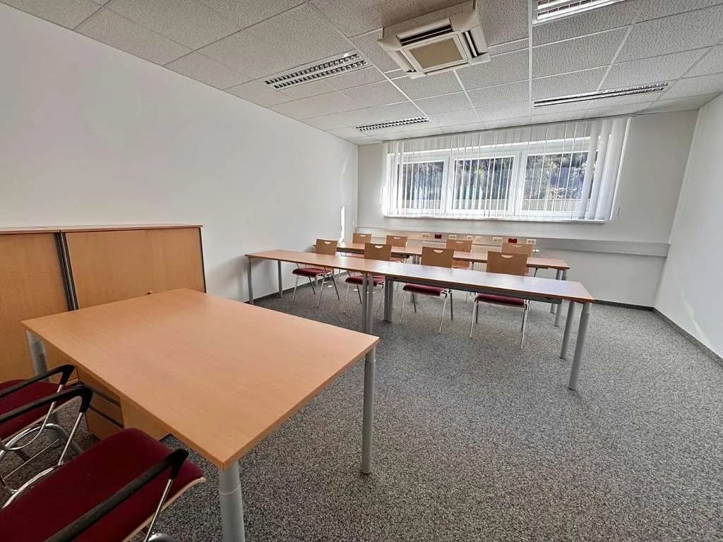 1-Zimmer-Gewerbeimmobilie mieten in Leoben – 30 m², € 454
