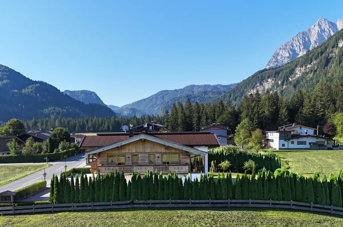 6-Zimmer-Haus kaufen in Kitzbühel – 410 m², € 1.490.000 – Bild 3 von 17