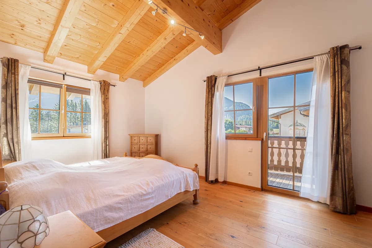 6-Zimmer-Haus kaufen in Kitzbühel – 410 m², € 1.490.000 – Bild 9 von 17