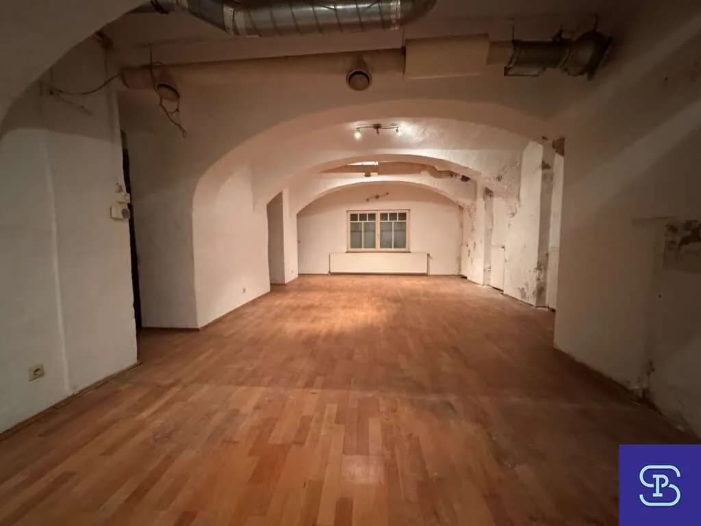 20-Zimmer-Gewerbeimmobilie mieten in Wien – 777 m², € 8.088 – Bild 31 von 35