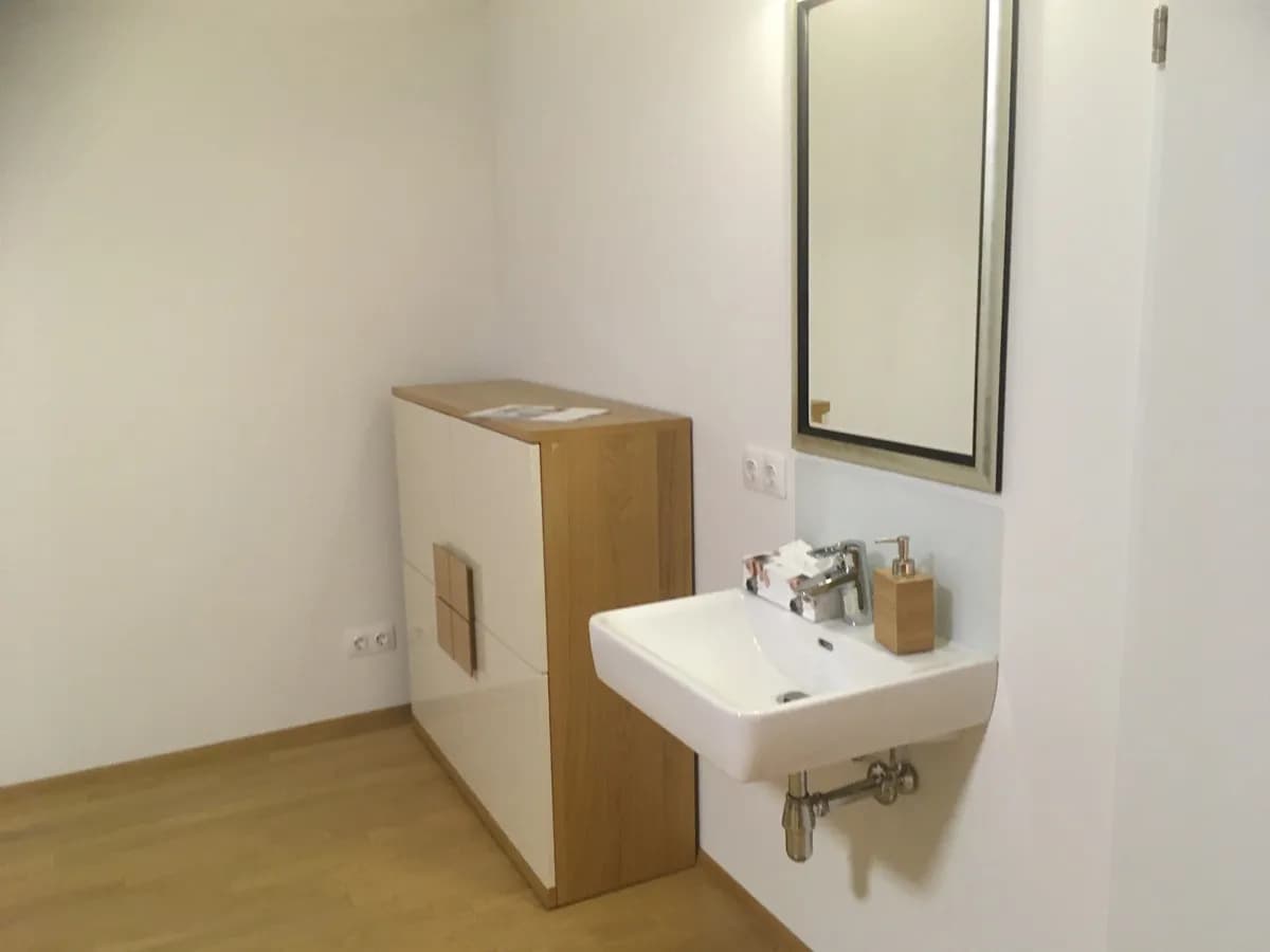 1-Zimmer-Gewerbeimmobilie mieten in Klagenfurt – 60 m², € 735 – Bild 3 von 4