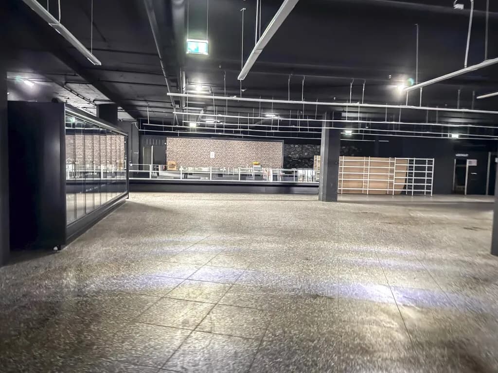 Gewerbeimmobilie kaufen in Wels – 2 977 m², € 1.470.000 – Bild 9 von 17
