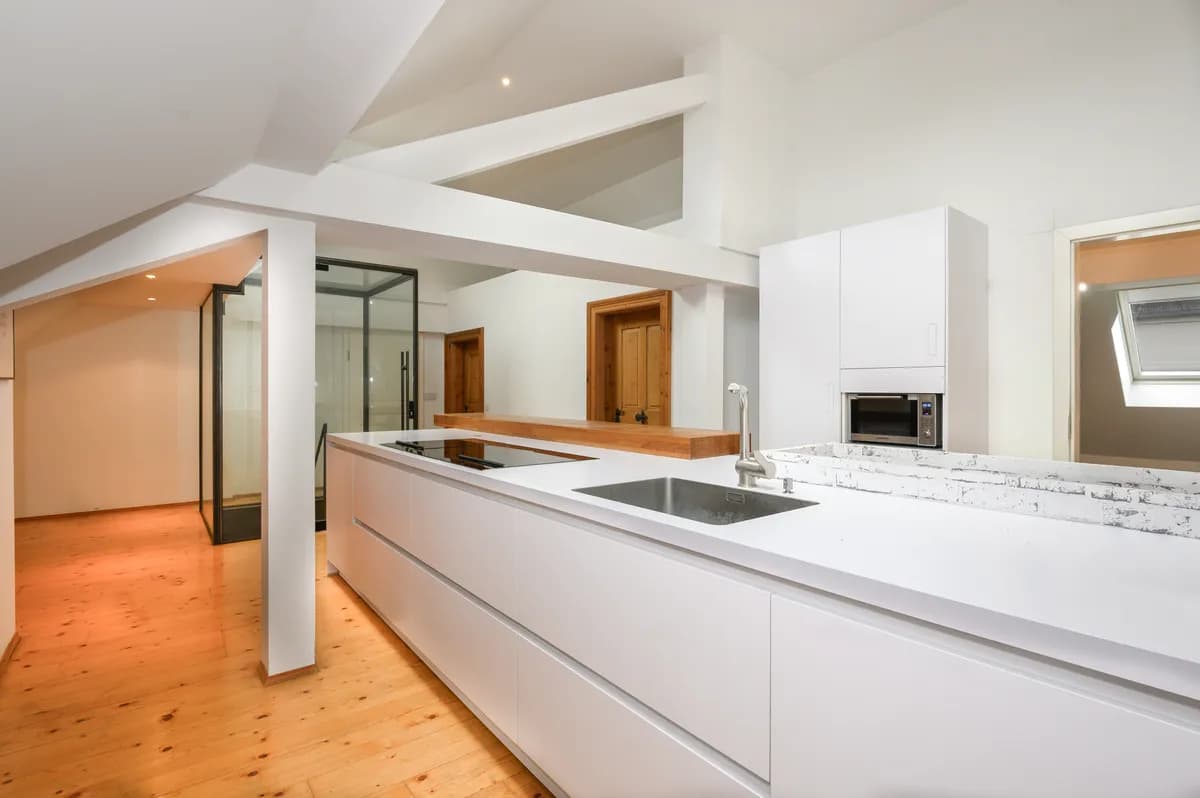 7-Zimmer-Wohnung kaufen in Wiener Neustadt – 378 m², € 549.000 – Bild 1 von 17