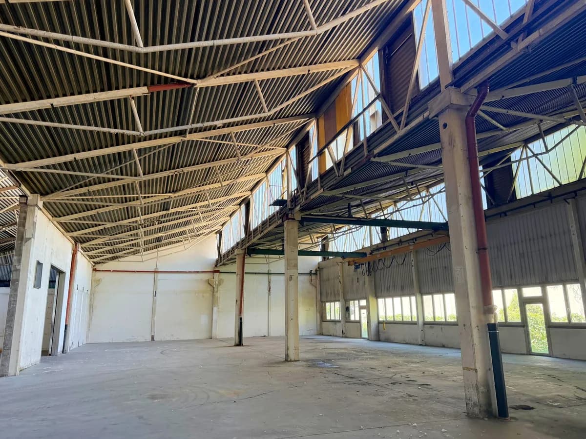 Gewerbeimmobilie mieten in Wien – 1 200 m², € 5 – Bild 6 von 9