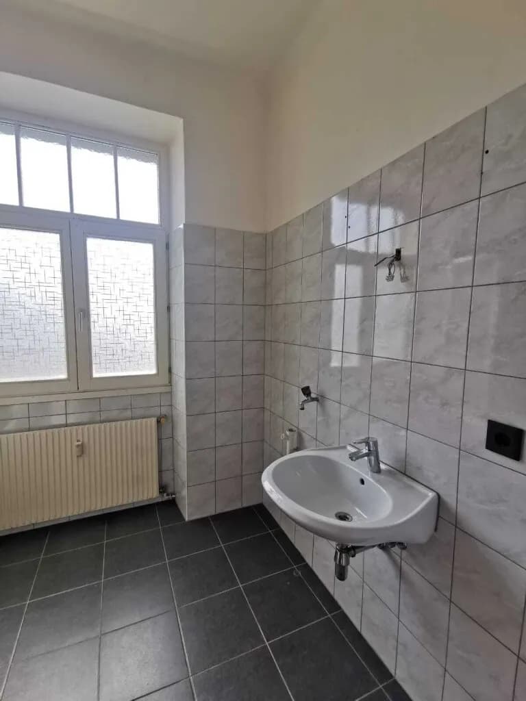 Gewerbeimmobilie kaufen in Bruck-Mürzzuschlag – 670 m², € 750.000 – Bild 9 von 10