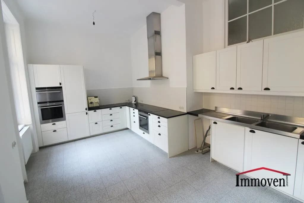 6-Zimmer-Wohnung mieten in Wien – 323 m², € 4.569 – Bild 6 von 32