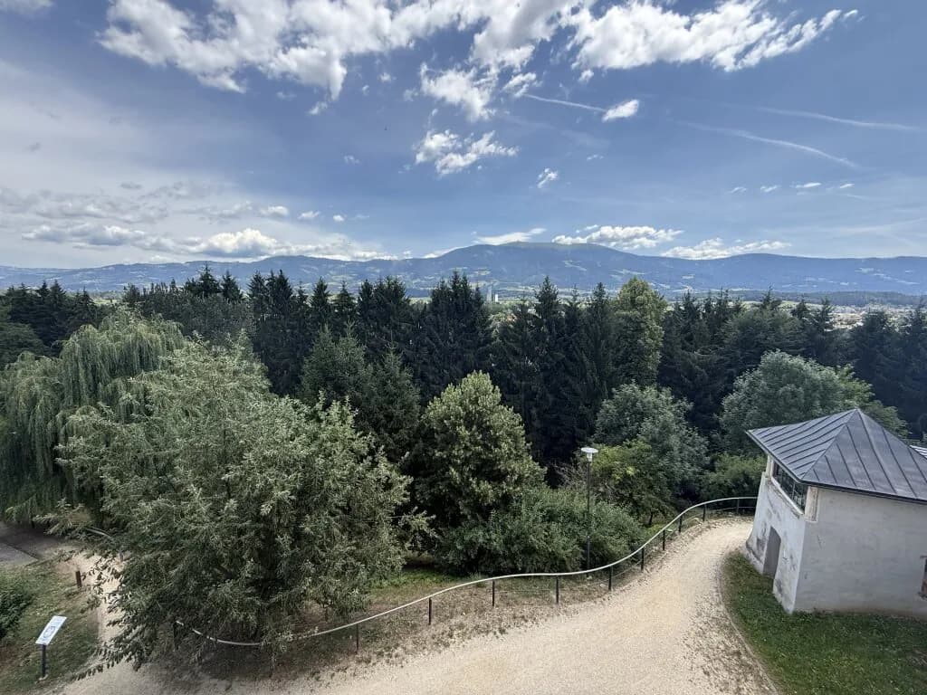 2-Zimmer-Wohnung kaufen in Wolfsberg – 42,48 m², € 74.000 – Bild 2 von 13