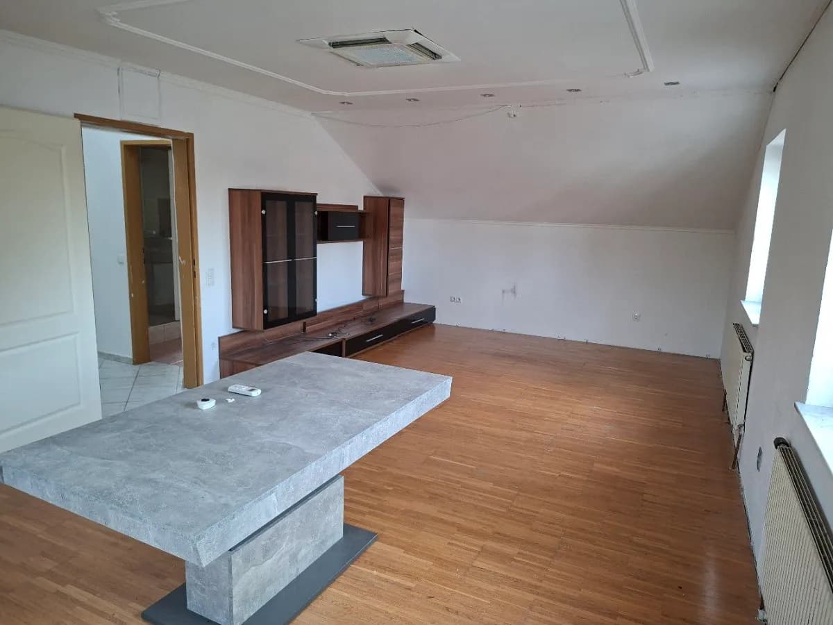7-Zimmer-Haus mieten in Mattersburg – 200 m², € 1.500
