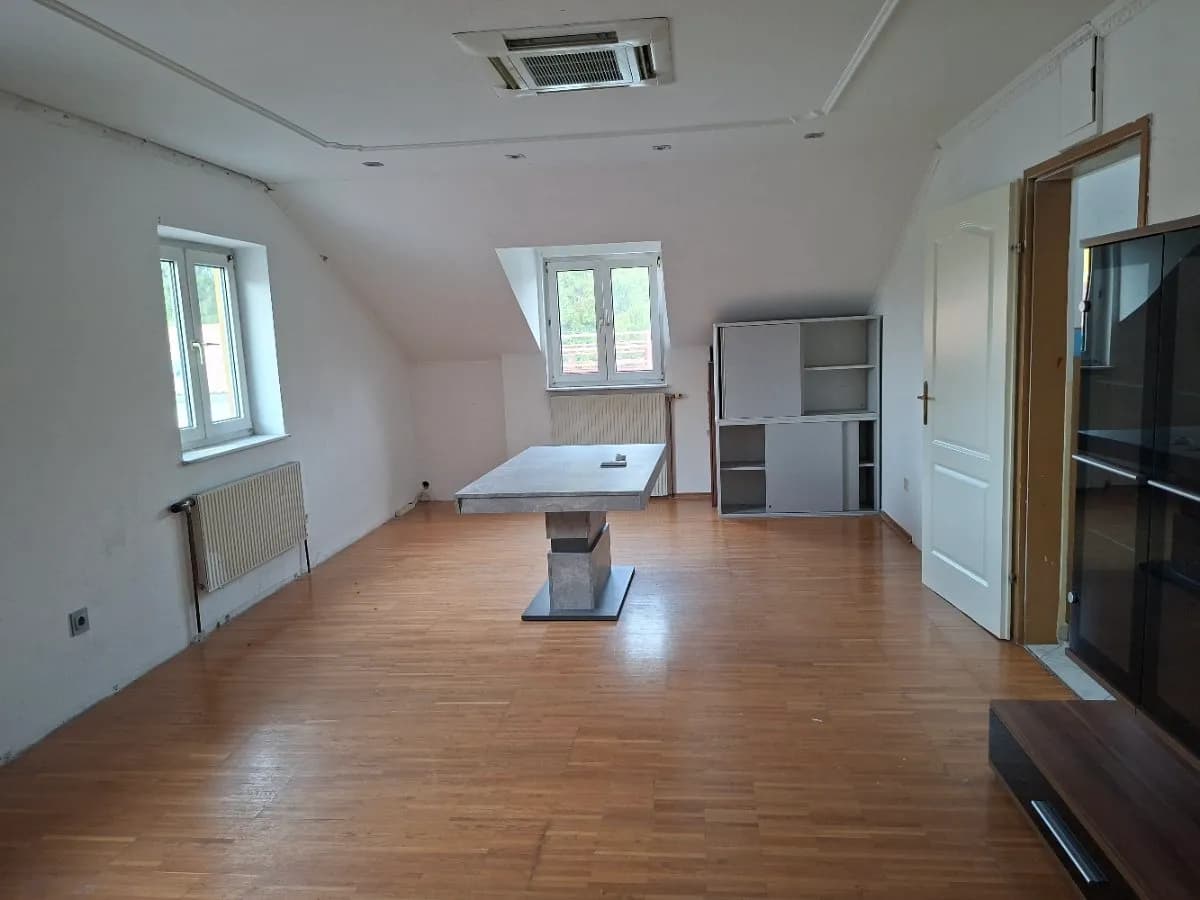 7-Zimmer-Haus mieten in Mattersburg – 200 m², € 1.500 – Bild 2 von 18