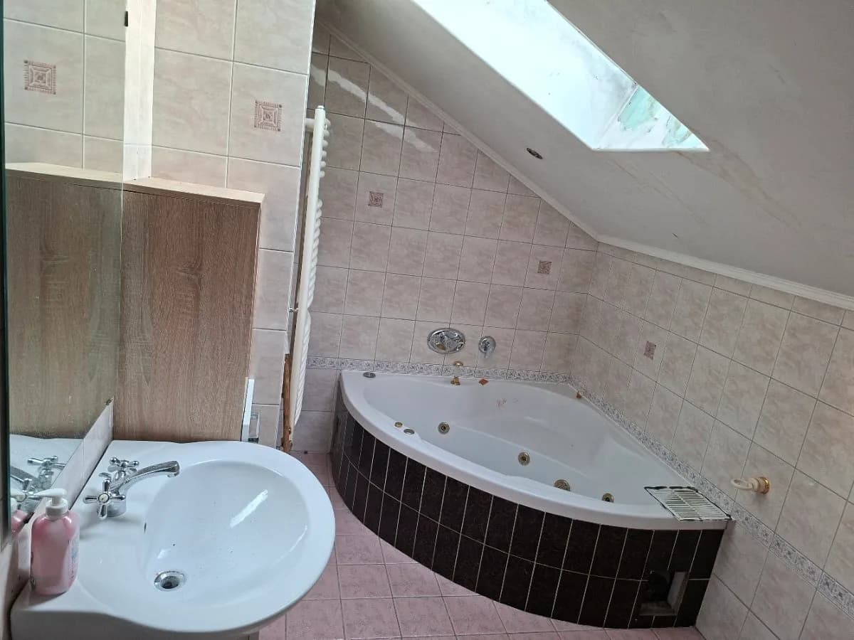 7-Zimmer-Haus mieten in Mattersburg – 200 m², € 1.500 – Bild 8 von 18