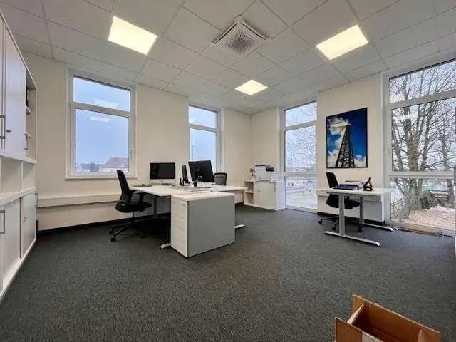 Gewerbeimmobilie mieten in Urfahr-Umgebung – 124 m², € 1.812 – Bild 2 von 9