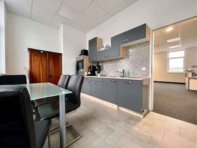 Gewerbeimmobilie mieten in Urfahr-Umgebung – 124 m², € 1.812 – Bild 8 von 9