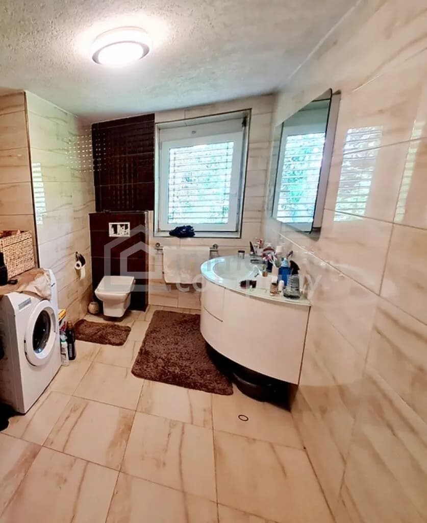 Gewerbeimmobilie kaufen in Grieskirchen – 327 m², € 590.000 – Bild 4 von 12