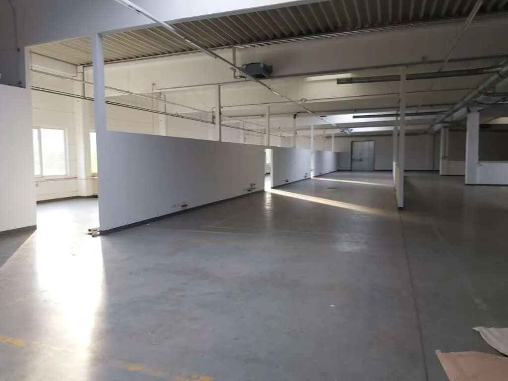 Gewerbeimmobilie kaufen in Wiener Neustadt Land – 7 270 m², € 9.800.000 – Bild 3 von 25
