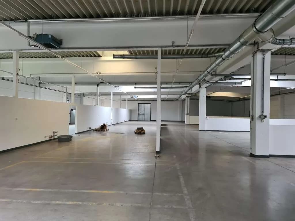 Gewerbeimmobilie kaufen in Wiener Neustadt Land – 7 270 m², € 9.800.000 – Bild 9 von 25