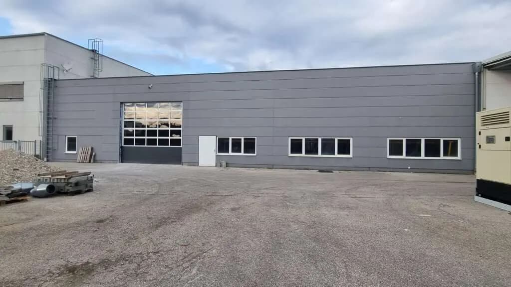 Gewerbeimmobilie kaufen in Wiener Neustadt Land – 7 270 m², € 9.800.000 – Bild 23 von 25