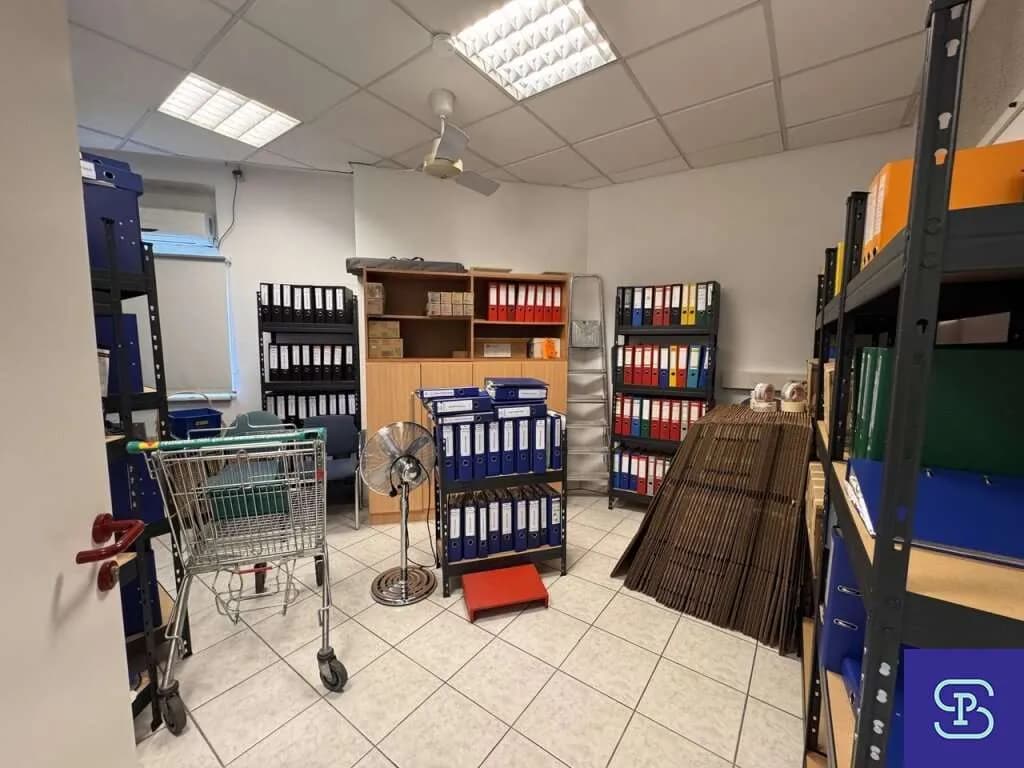 15-Zimmer-Gewerbeimmobilie mieten in Wien – 379 m², € 5.369 – Bild 21 von 25
