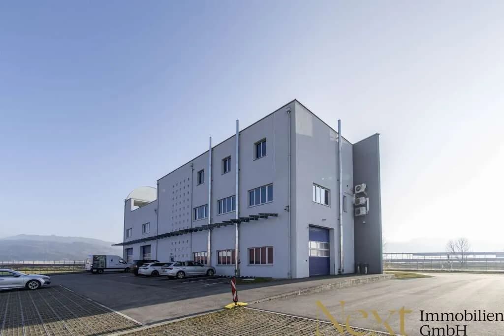 Gewerbeimmobilie mieten in Vöcklabruck – 301 m², € 2.599 – Bild 20 von 20