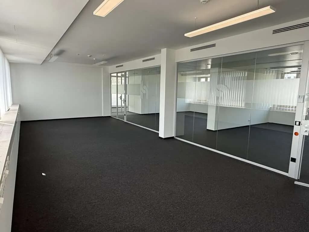 Gewerbeimmobilie mieten in Eisenstadt – 210 m², € 3.840 – Bild 7 von 15