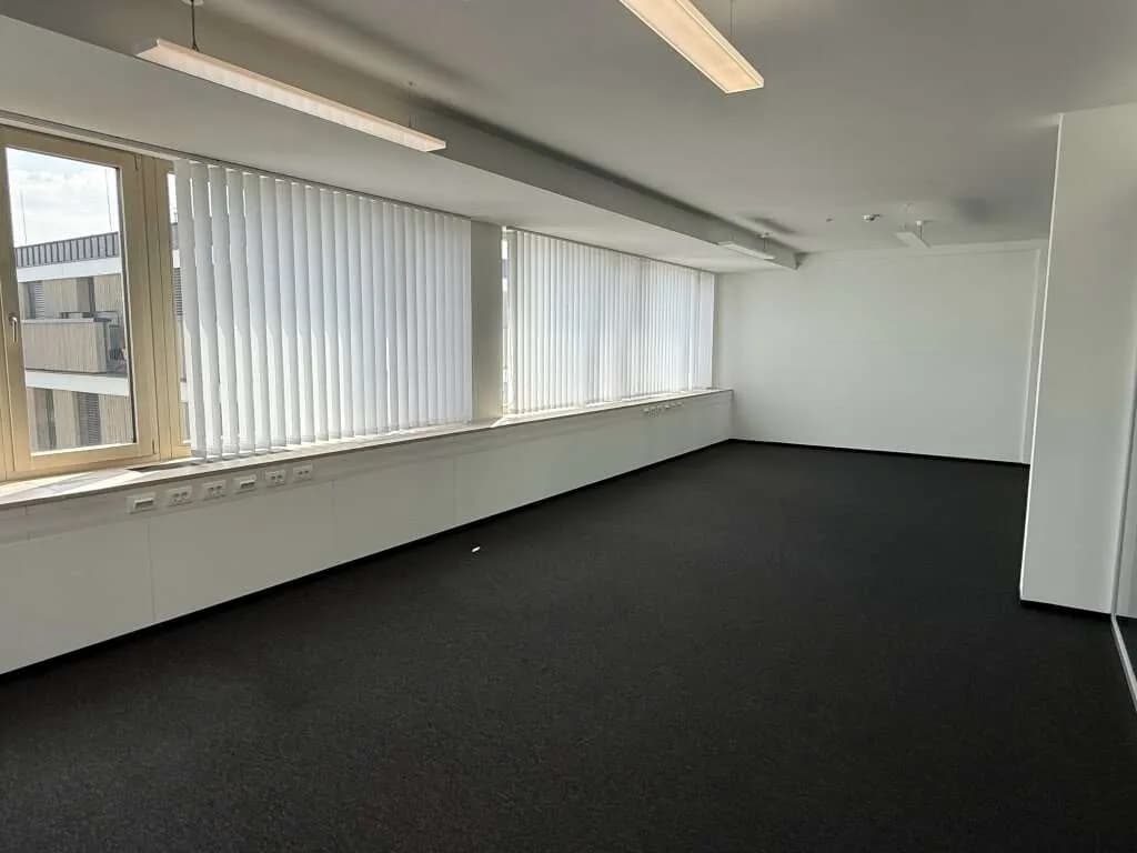 Gewerbeimmobilie mieten in Eisenstadt – 210 m², € 3.840 – Bild 8 von 15