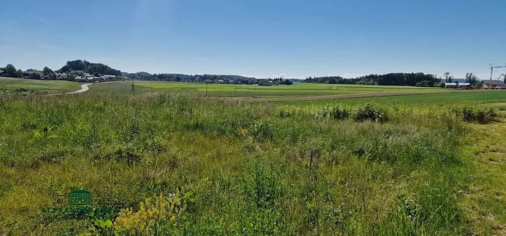 Grundstück kaufen in Braunau am Inn – 1 000 m², € 250.000 – Bild 2 von 2