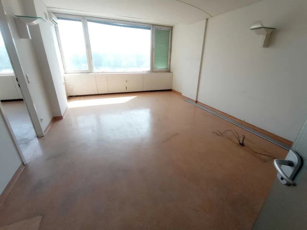 4-Zimmer-Gewerbeimmobilie mieten in Wien – 126 m², € 2.037