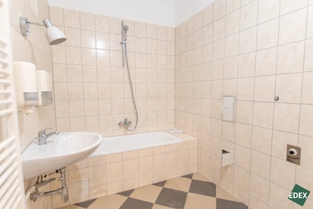 4-Zimmer-Wohnung mieten in Wien – 160 m², € 2.890 – Bild 9 von 21