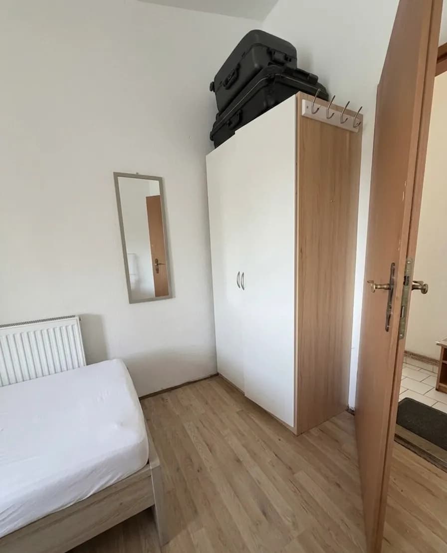 1-Zimmer-Wohnung mieten in Sankt Pölten – 15 m², € 350 – Bild 2 von 3
