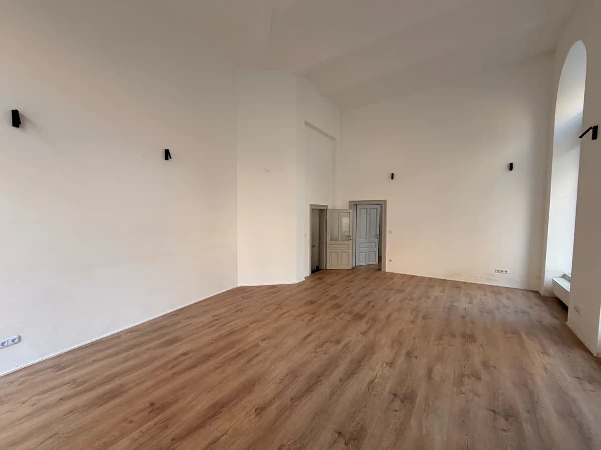 Gewerbeimmobilie mieten in Wien – 65 m², € 1.800