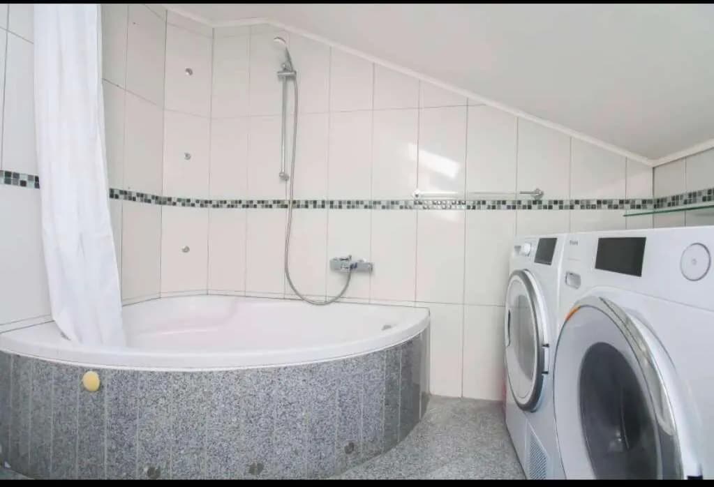 4-Zimmer-Wohnung mieten in Vöcklabruck – 94 m², € 160.000 – Bild 12 von 25