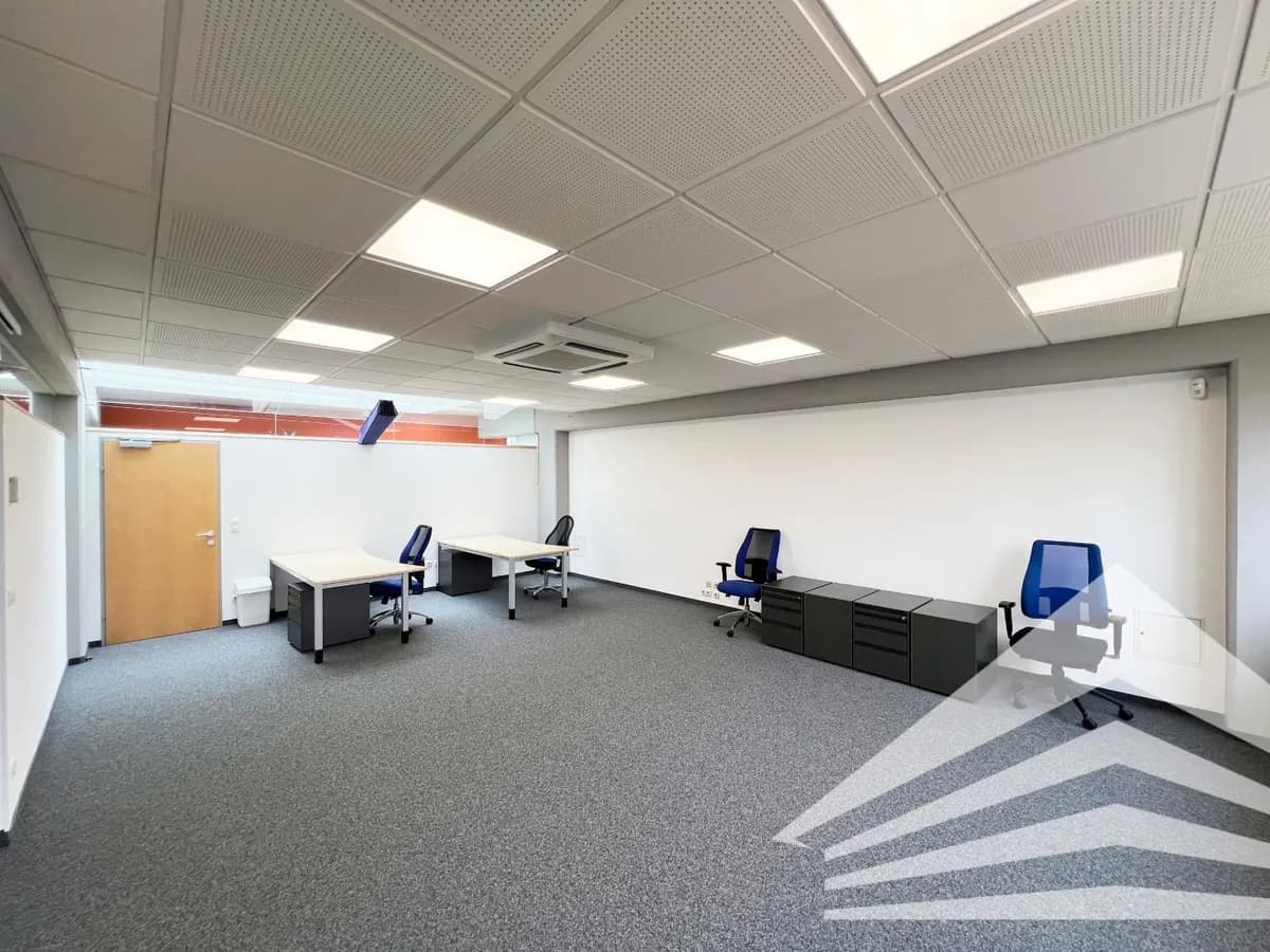 13-Zimmer-Gewerbeimmobilie mieten in Linz – 604 m², € 9.311 – Bild 2 von 17