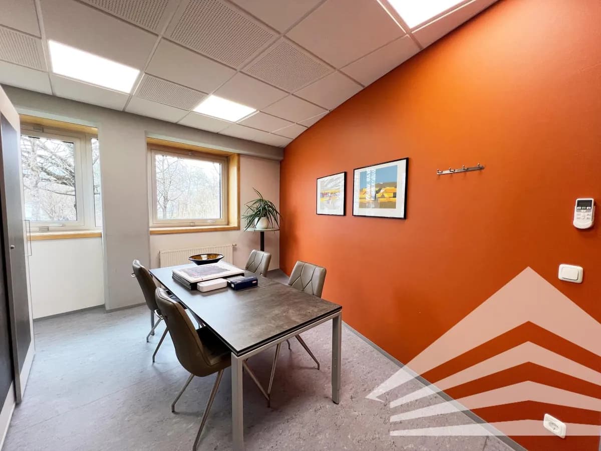 13-Zimmer-Gewerbeimmobilie mieten in Linz – 604 m², € 9.311 – Bild 12 von 17