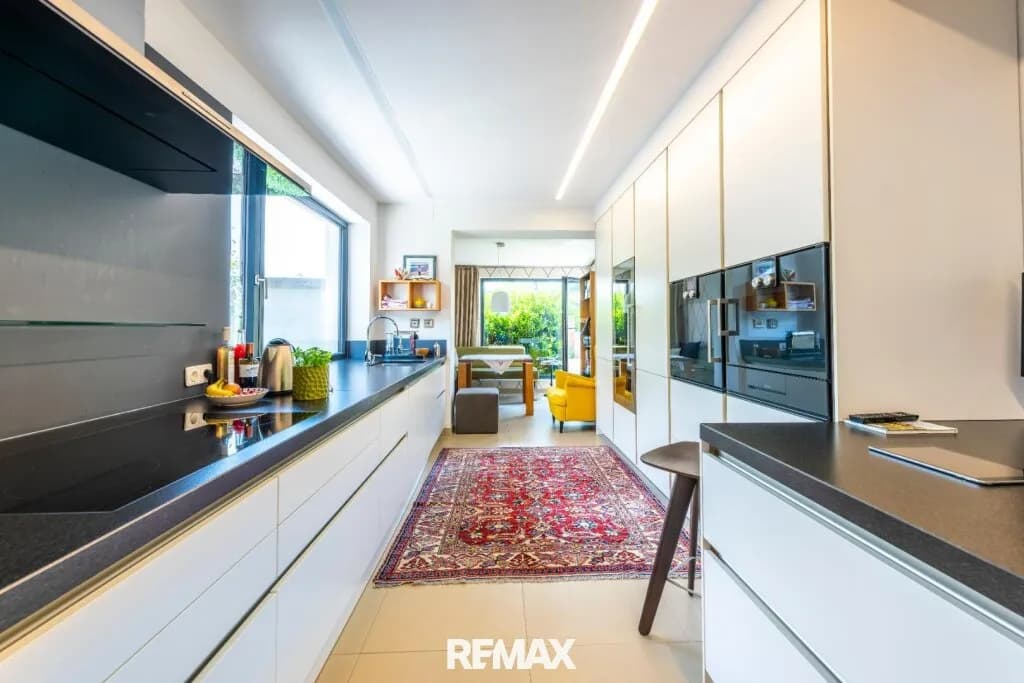 6-Zimmer-Haus kaufen in Gänserndorf – 220 m², € 970.000 – Bild 9 von 27
