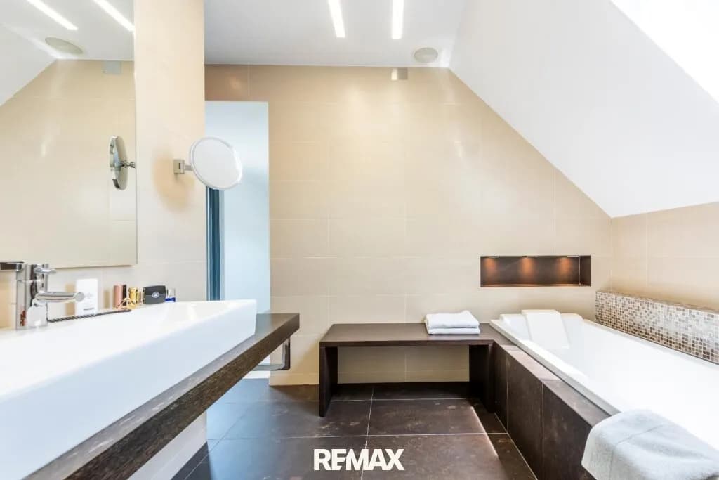 6-Zimmer-Haus kaufen in Gänserndorf – 220 m², € 970.000 – Bild 18 von 27