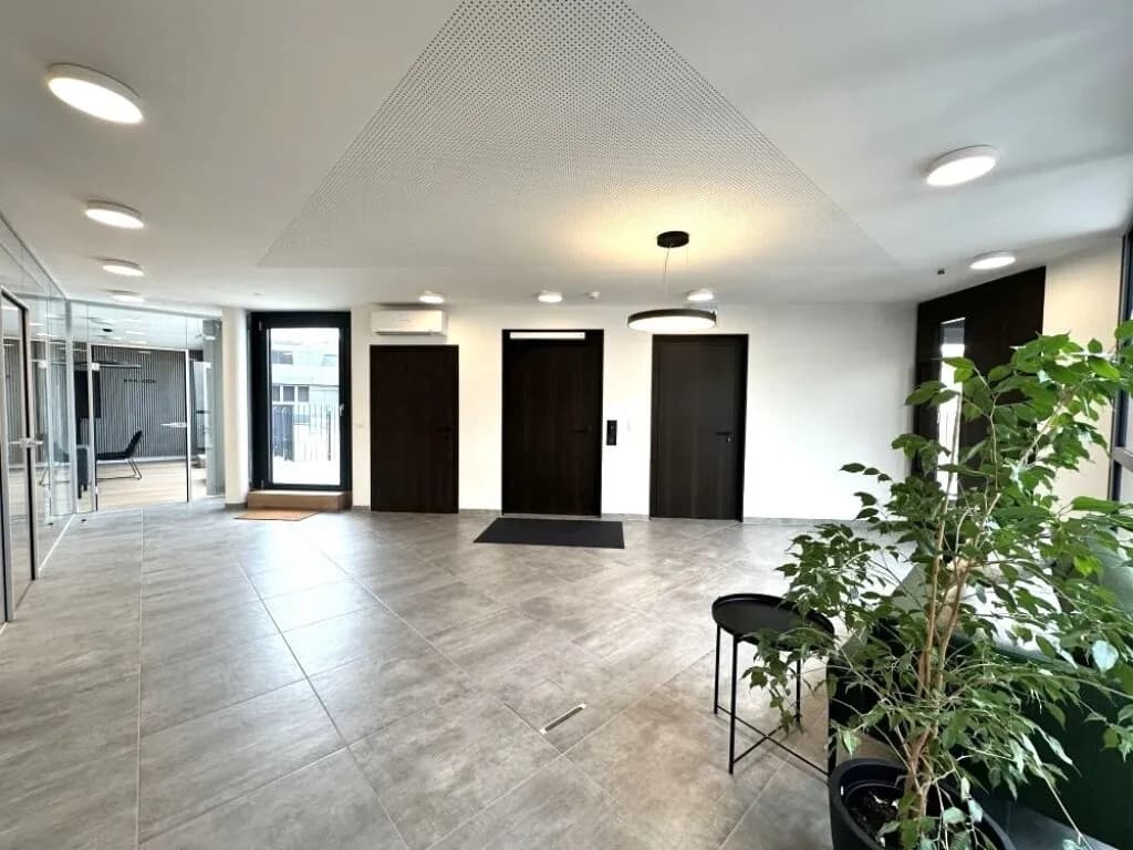 4-Zimmer-Gewerbeimmobilie mieten in Graz – 233 m², € 6.255 – Bild 11 von 37